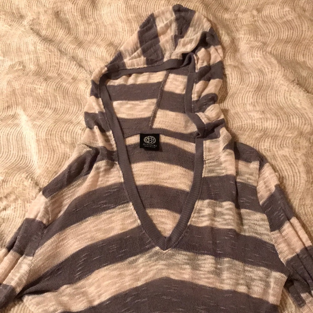 Sweater - Picture 2 of 2